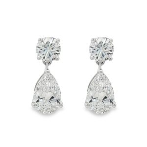 Dangling earring with diamond tears in 18k gold