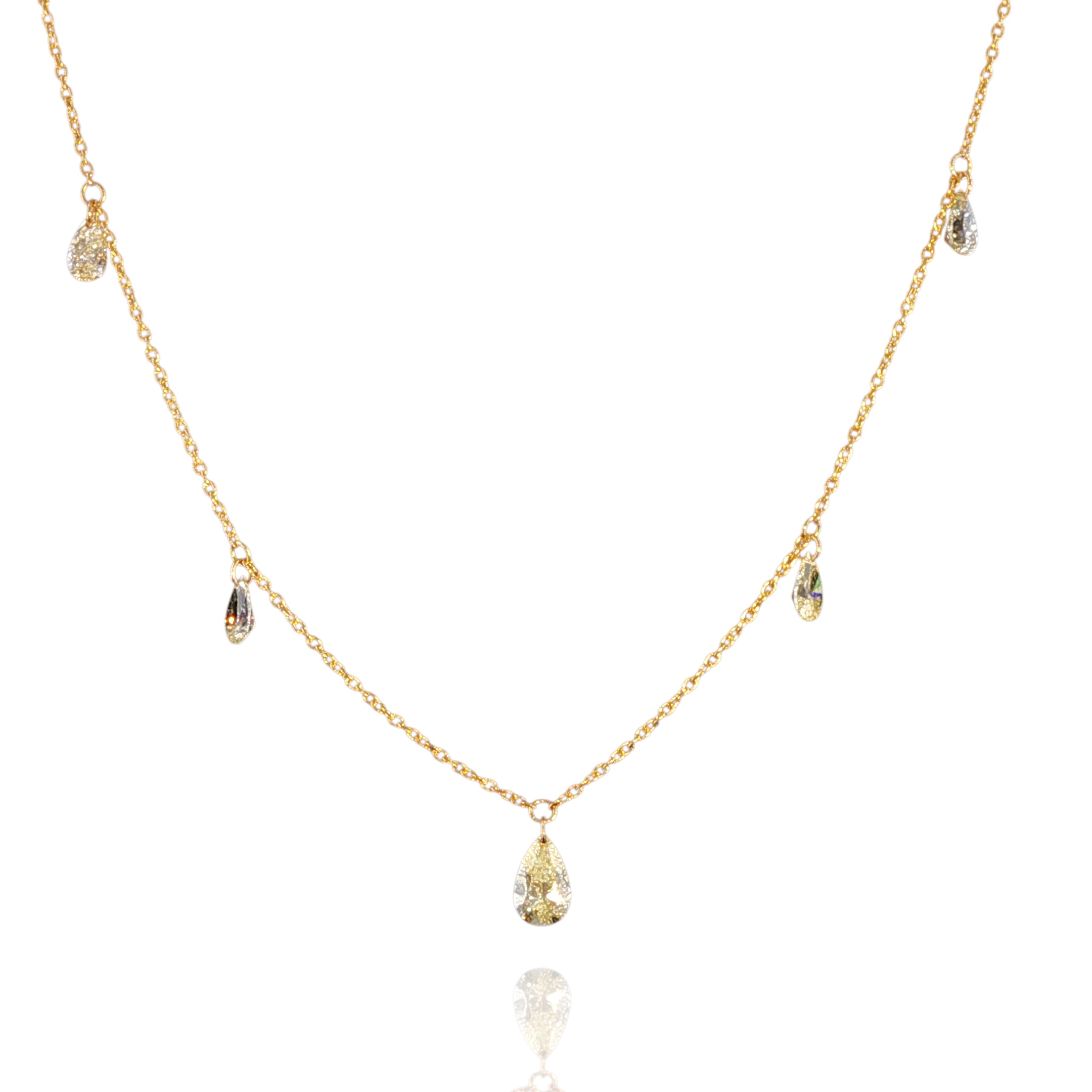 necklace with tinted diamond droplets in 18k yellow gold