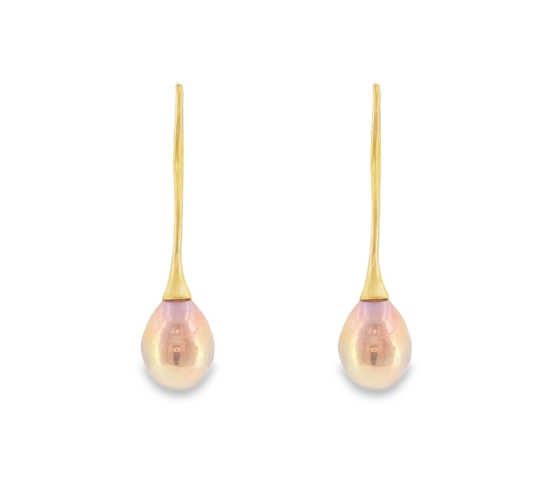 pearl drop earrings in 18k yellow gold