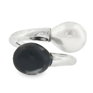 Degrade Ring with Black and White Pearls in 925° Sterling Silver