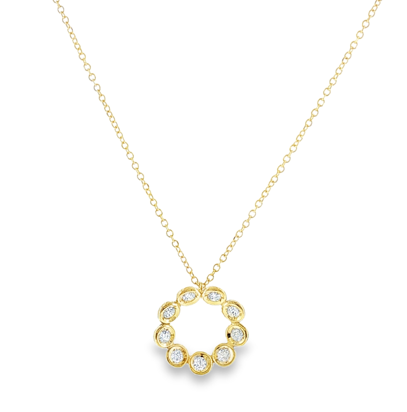 Circle Necklace with Diamonds in 14K Gold